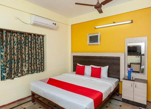 6 Bed Deluxe Ac Room